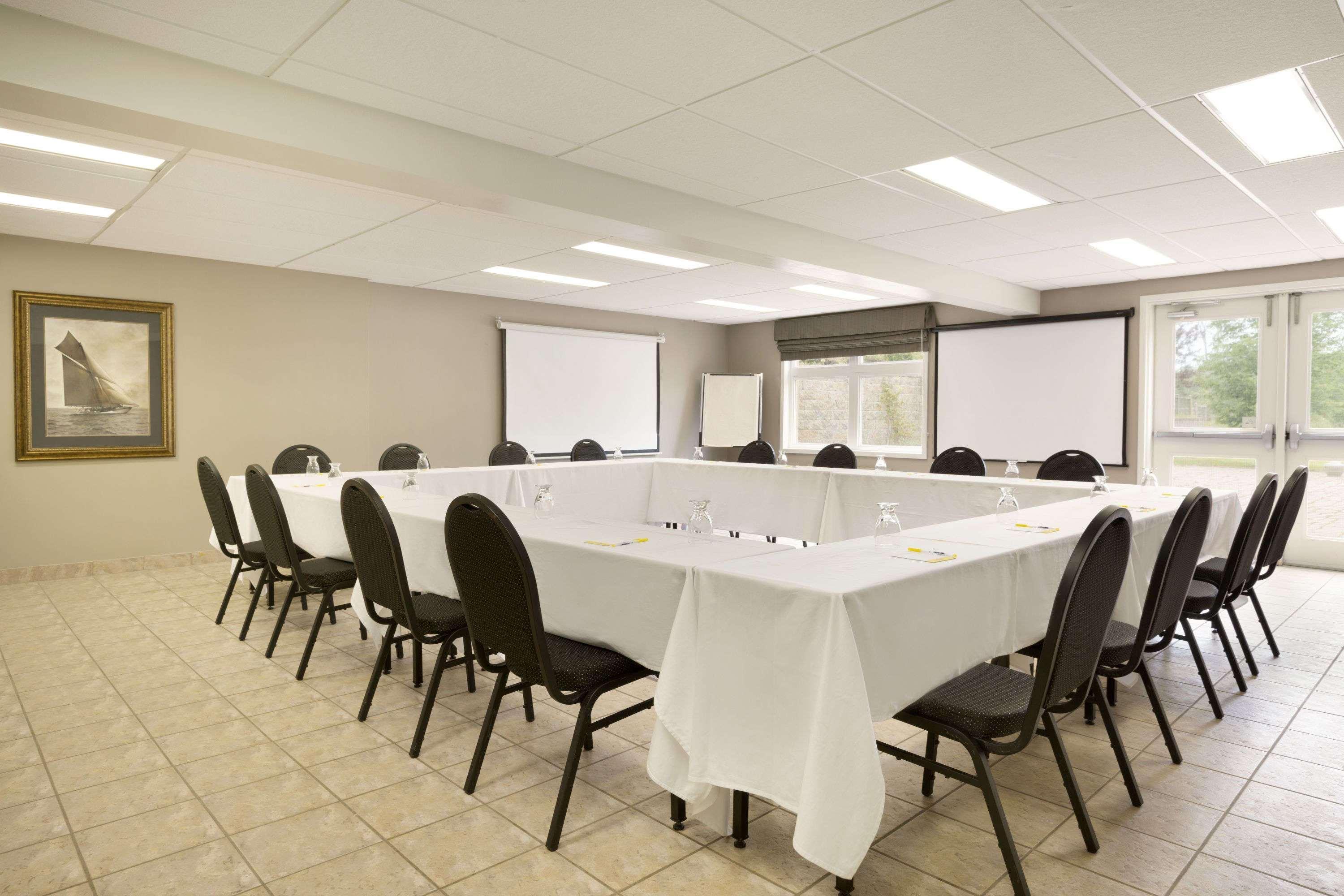 Days Inn By Wyndham Orillia Exteriér fotografie